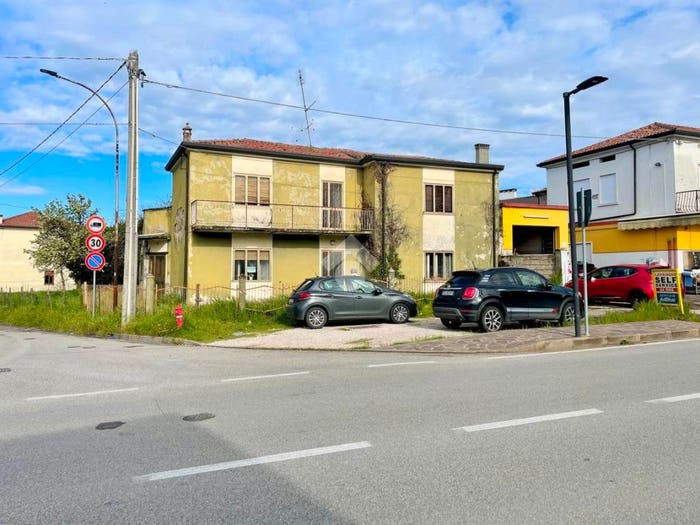 Casa quadrilocale in vendita in Via G Marconi, Vò, Vo'