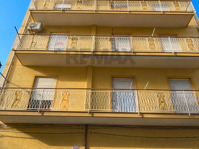 Appartamento con 5 locali in vendita in VIA LOMBINO, Centro, Bagheria