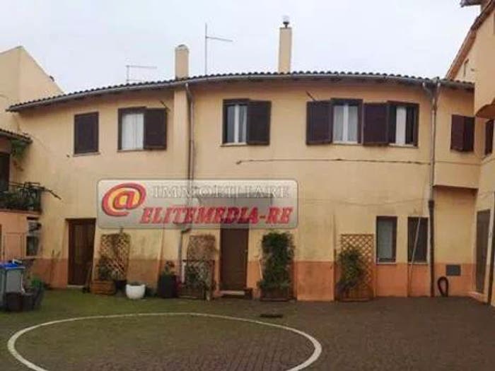 Appartamento trilocale in vendita in Piazza Vecchio Borgo, Pescia Romana, Montalto di Castro