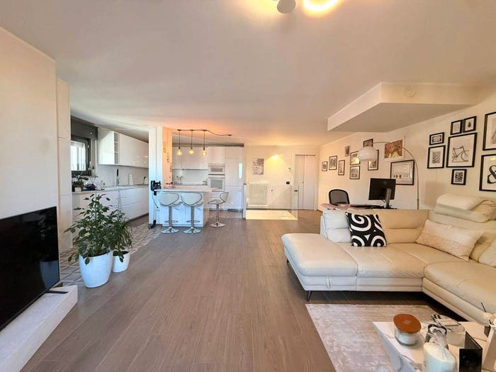 Appartamento trilocale in vendita in Via Senigallia, Bruzzano, Milano