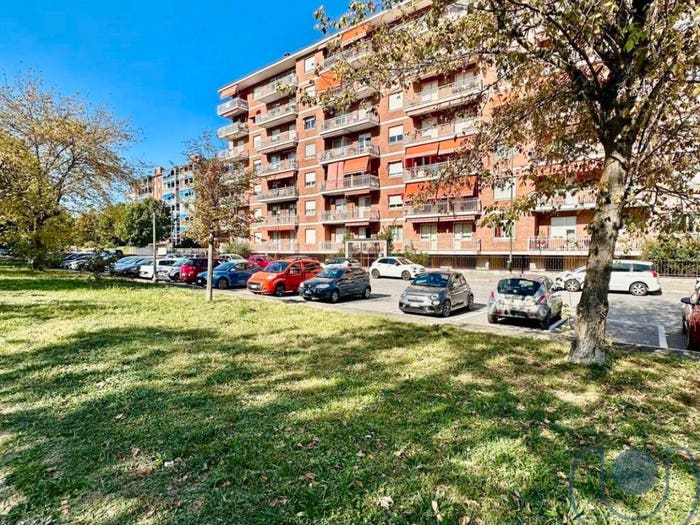 Appartamento con 6 locali in vendita in via Salvemini, Centro Europa, Torino