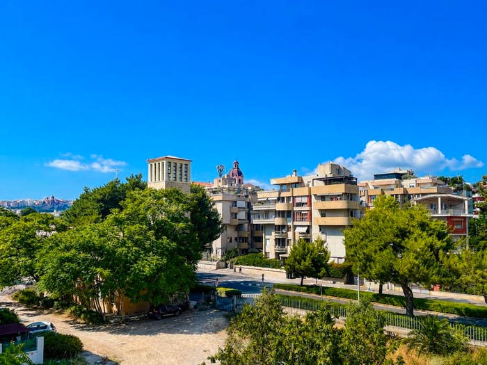 Appartamento con 5 locali in vendita in Piazza Marco Polo, Bonaria, Cagliari