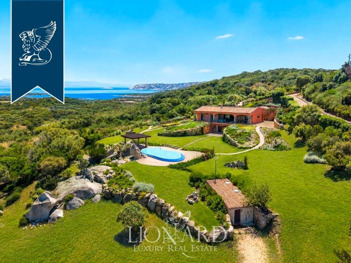 Casa con 6 locali in vendita in Palau