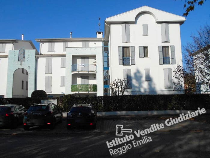 Appartamento con 5 locali in vendita in Via Amelia Sartoretti, Reggiolo
