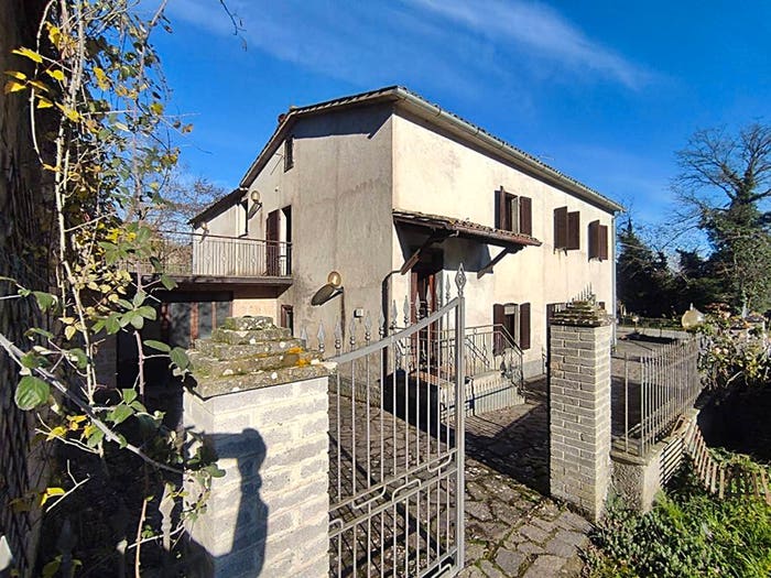 Appartamento con 6 locali in vendita in Località Torre San Severo, Orvieto