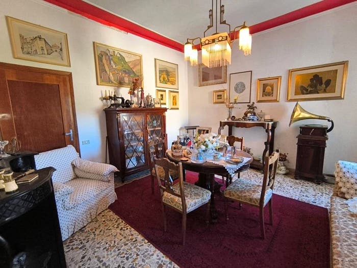 Appartamento con 6 locali in vendita in Via di Percenna, Buonconvento