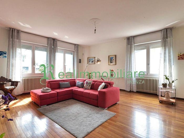 Appartamento trilocale in vendita in Via Amedeo Modigliani, Centro, Muggiò