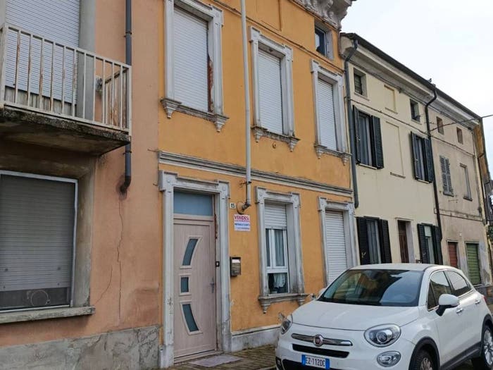 Appartamento con 5 locali in vendita in Piazza Umberto Genovesio, Balzola
