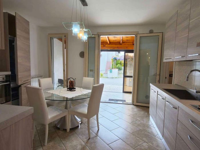 Casa quadrilocale in vendita in via Ancona, Lido degli Estensi, Comacchio