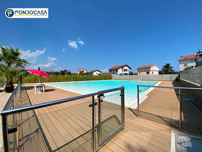 Appartamento trilocale in vendita in Via Madonna degli Angeli, Borghetto Santo Spirito