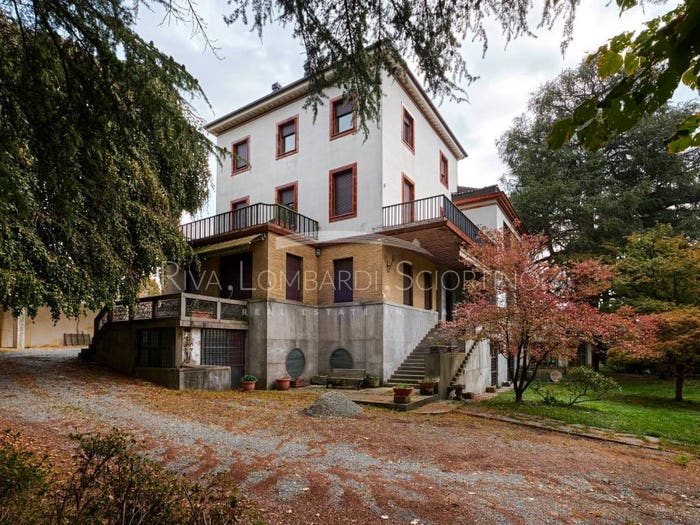 Casa con 6 locali in vendita in Via Giuseppe Garibaldi, Centro, Cossato