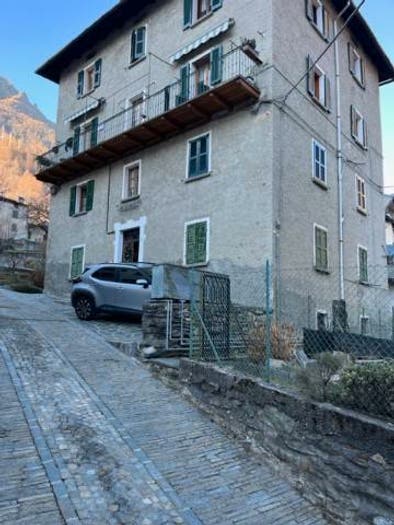 Appartamento bilocale in vendita in Via Bernina, Centro, Chiesa in Valmalenco
