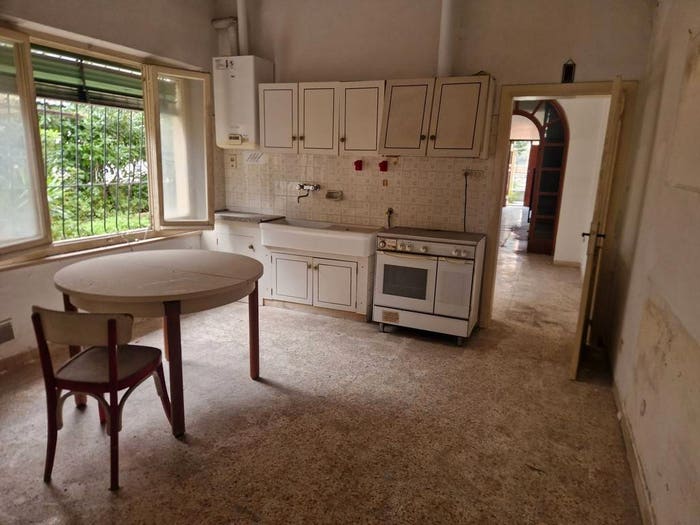Casa con 6 locali in vendita in Ospedale, Fano