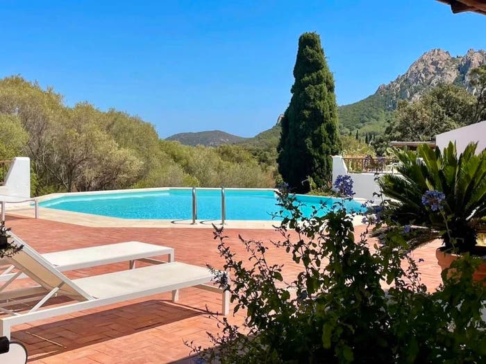 Appartamento trilocale in vendita in Via Zara, San Pantaleo, Olbia