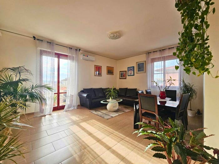 Appartamento quadrilocale in vendita in Porta Nuova Ingegneria, Pisa