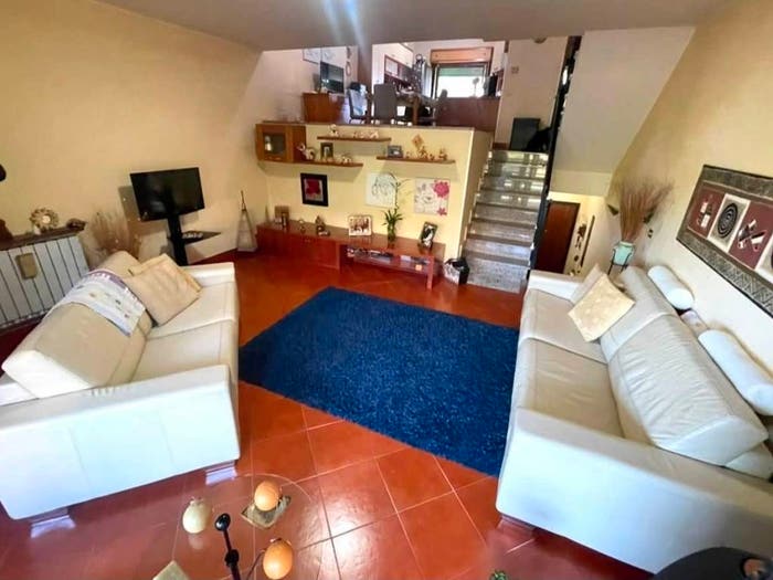 Casa quadrilocale in vendita in Via Sicilia, Centro, Alatri