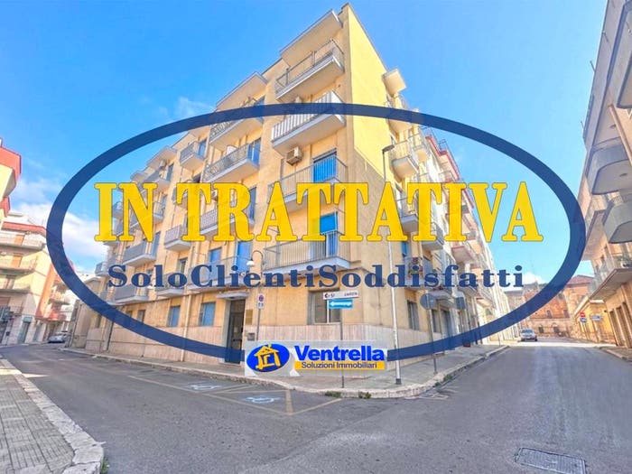Appartamento quadrilocale in vendita in Via Brenta, Putignano