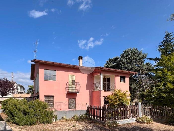 Casa con 5 locali in vendita in Via del Torcituro, Torretta Torrione, L'Aquila