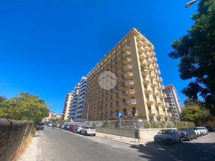 Appartamento quadrilocale in vendita in Via Ferdinando Ferri, Montepellegrino, Palermo