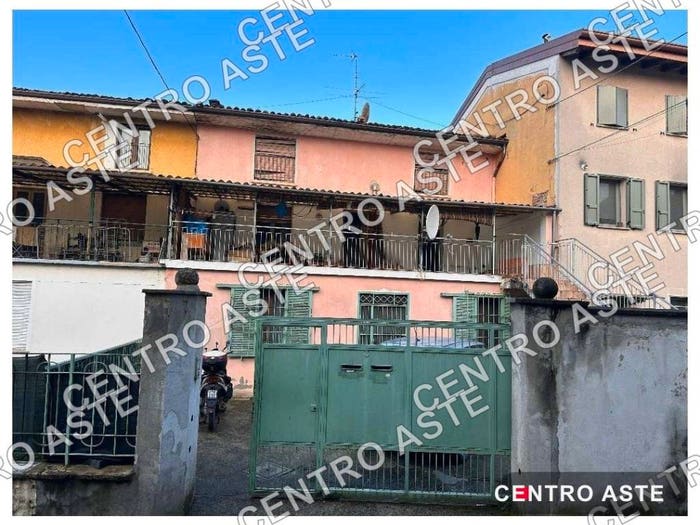 Appartamento con 6 locali in vendita in Vicolo Ritorto Manerbio BS Italia, Centro, Manerbio