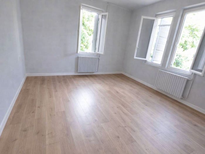 Appartamento quadrilocale in vendita in Via Trento, Centro, Fidenza