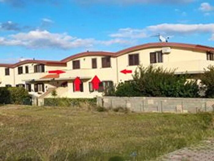 Appartamento trilocale in vendita in Via Vivaldi, San Sostene Marina, San Sostene