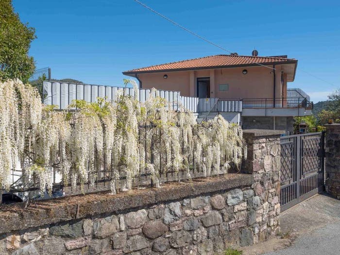 Appartamento trilocale in vendita in Località Montealbereto, Monterosso al Mare