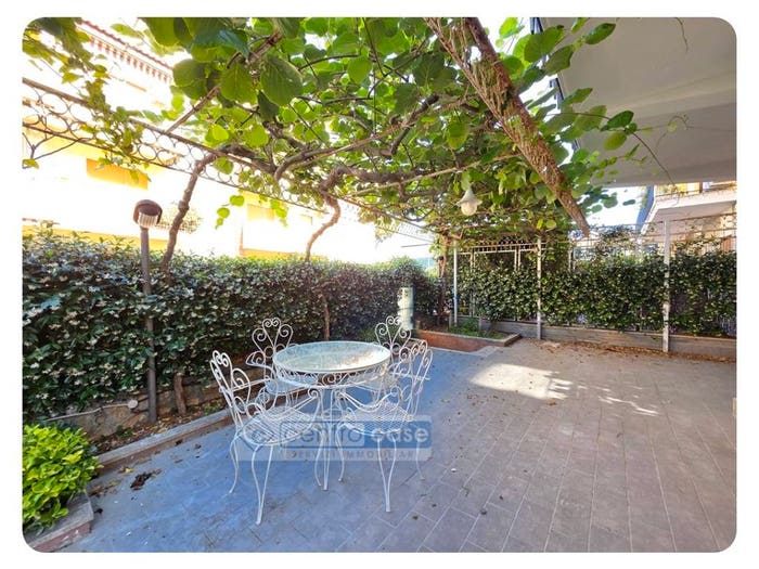 Appartamento trilocale in vendita in Via San Nilo, Gaeta