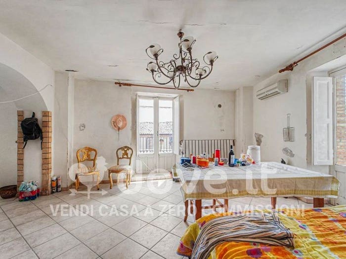 Appartamento bilocale in vendita in via Maggiore Baracca, Centro, Castiglione di Sicilia