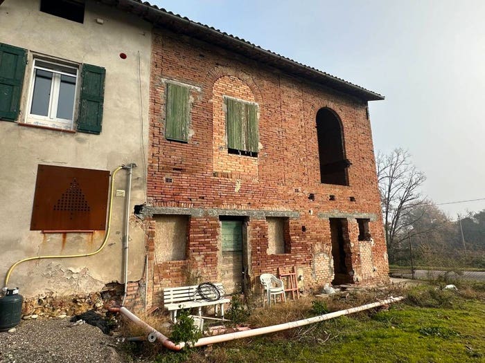 Casa quadrilocale in vendita in Via Bergullo, Tre Monti, Imola