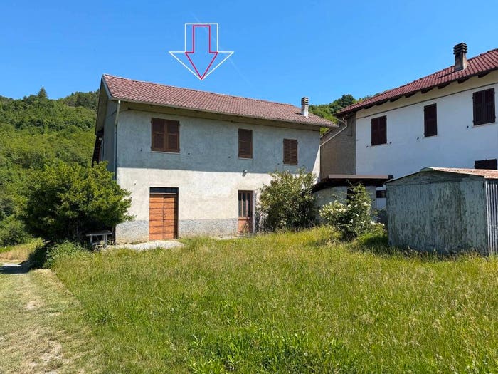 Casa con 6 locali in vendita in Cartosio