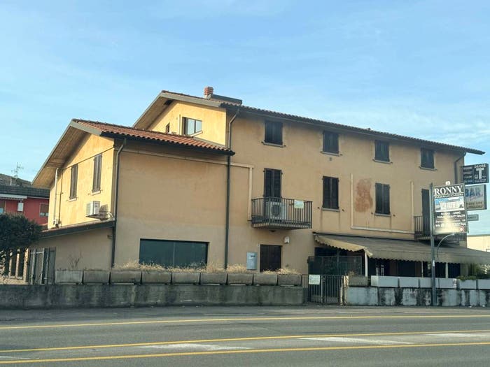 Casa in vendita in Via Guzzanica, Sabbio Guzzanica, Dalmine
