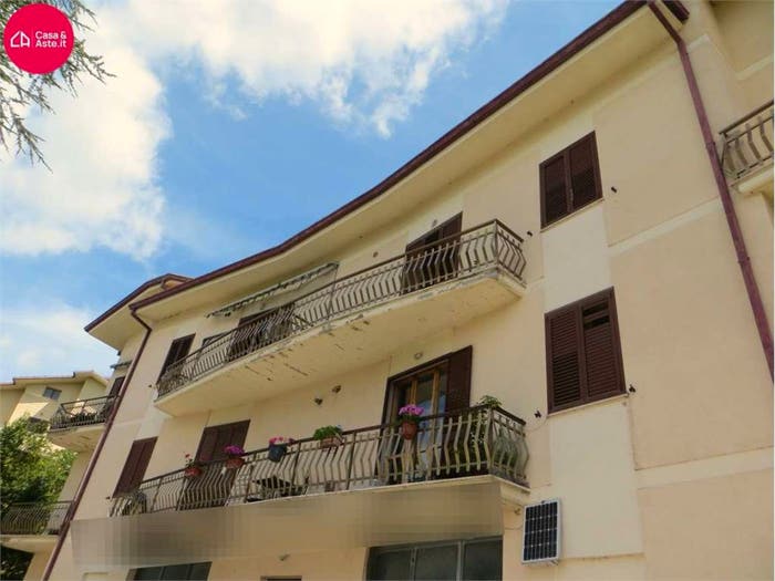 Appartamento con 5 locali in vendita in Via Dolce Pensiero, Centro, Camerino