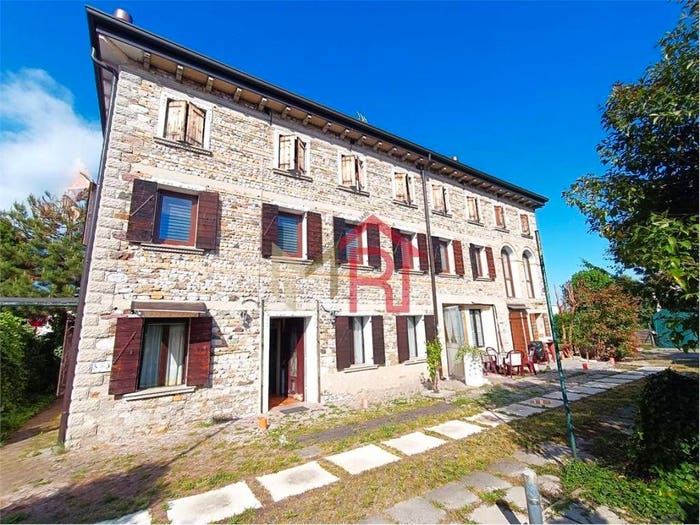 Casa con 6 locali in vendita in Via Cortina, Godega di Sant'Urbano