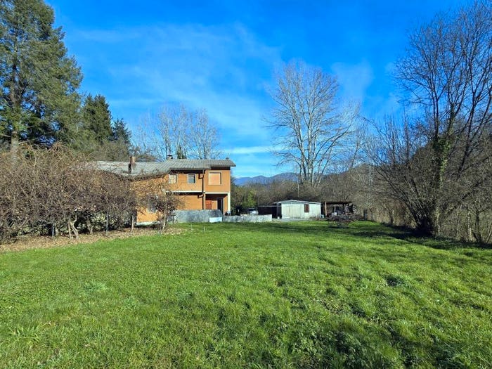 Casa con 6 locali in vendita in Via Sant'Antonio, Centro, Castelnuovo di Garfagnana