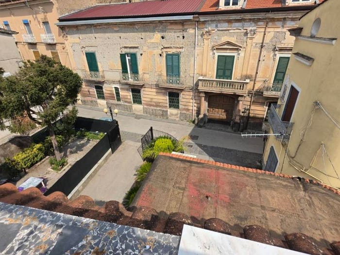 Appartamento trilocale in vendita in Corso Umberto I, Saviano