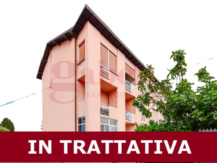 Appartamento trilocale in vendita in Via Montello, Vighizzolo Cascina Varenna, Cantù