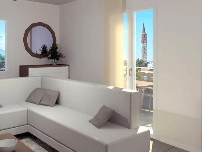 Casa quadrilocale in vendita in Via Innocente Molteni, Centro, Cantù