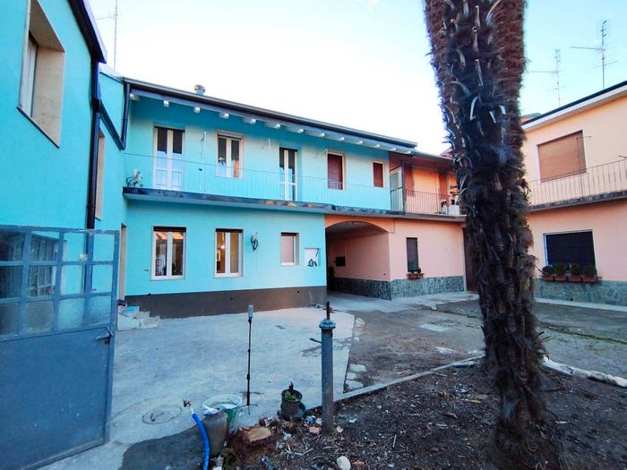Casa con 6 locali in vendita in Via A Chaniach, Pogliano Milanese