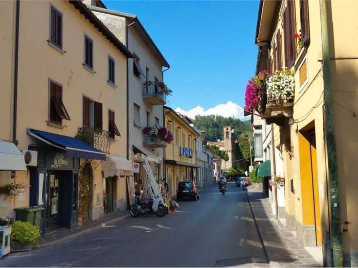 Appartamento con 5 locali in vendita in Via Farini No Number, Centro, Castelnuovo di Garfagnana
