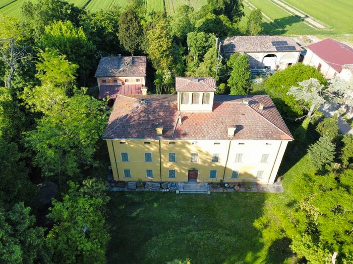 Casa con 6 locali in vendita in Strada Nazionale per Carpi Nord, Villanova, Modena