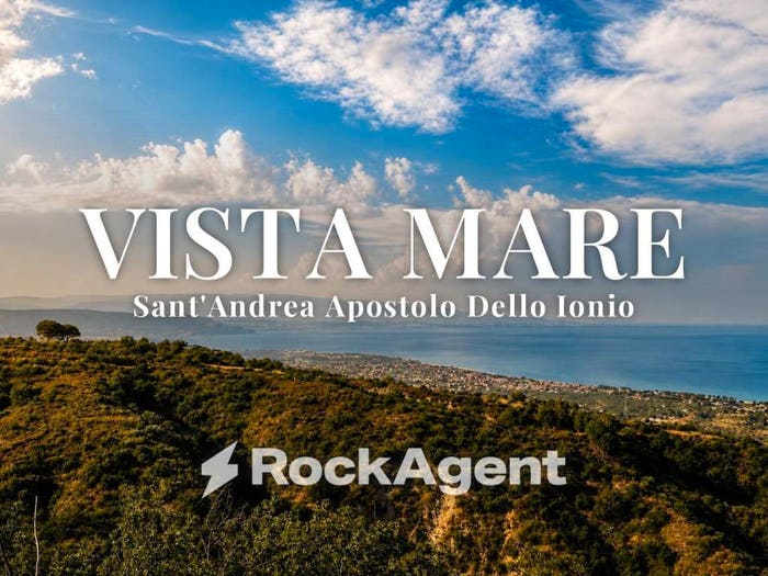 Appartamento con 5 locali in vendita in Corso Umberto I, Centro, Sant'Andrea Apostolo dello Ionio
