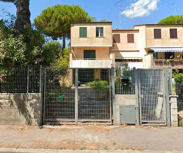 Casa con 6 locali in vendita in via Giovane Italia, Porto Garibaldi, Comacchio