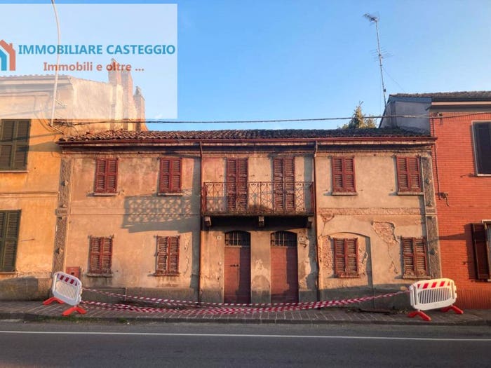 Casa con 5 locali in vendita in Via Emilia, Fumo, Corvino San Quirico