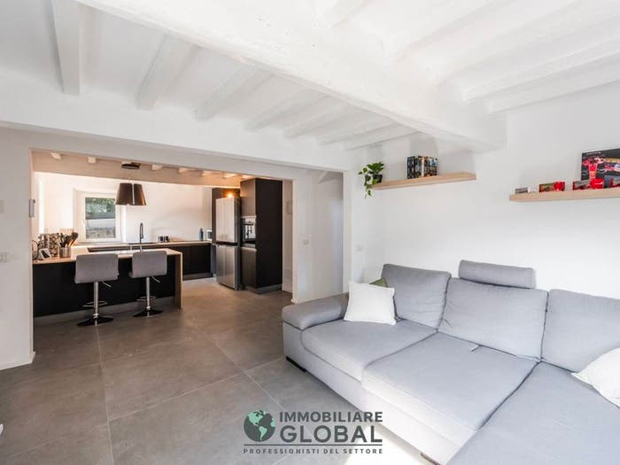 Casa con 5 locali in vendita in Via Radici in Piano, Centro, Castellarano