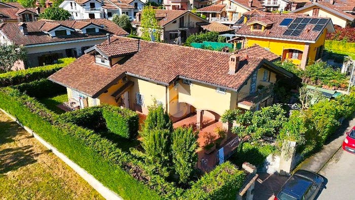Casa quadrilocale in vendita in Via petrarca, Giaveno