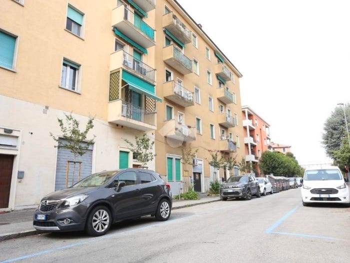 Appartamento trilocale in vendita in Via francesco primaticcio, Bolognina, Bologna