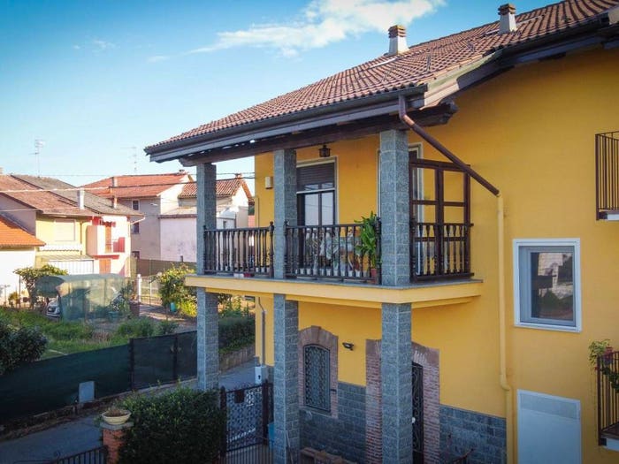 Casa con 6 locali in vendita in Via Costantino Crosa, Centro, Cerrione
