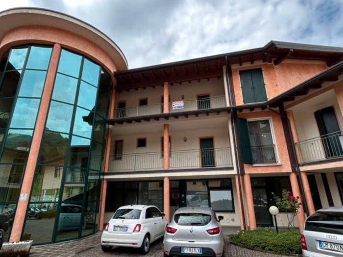 Appartamento quadrilocale in vendita in via Roma snc, Case Nuove, Vallio Terme
