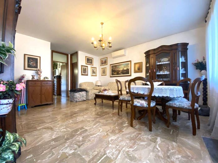Casa con 6 locali in vendita in Centro, Fontaniva